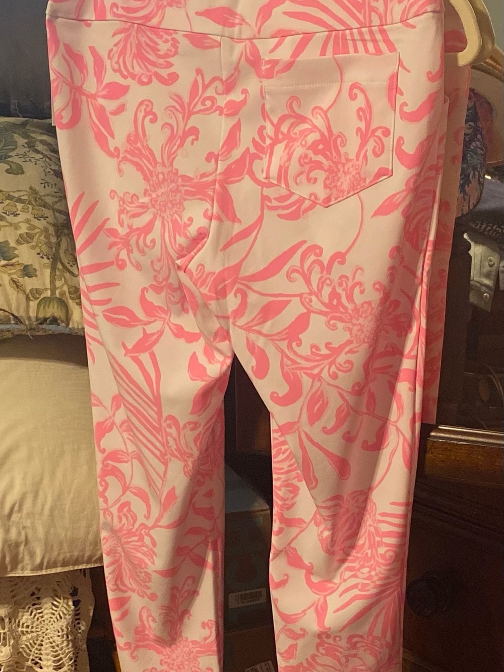 Lilly Pulitzer Rousseau Pink Floral Print Women's Stretch Corso Pants, size 10